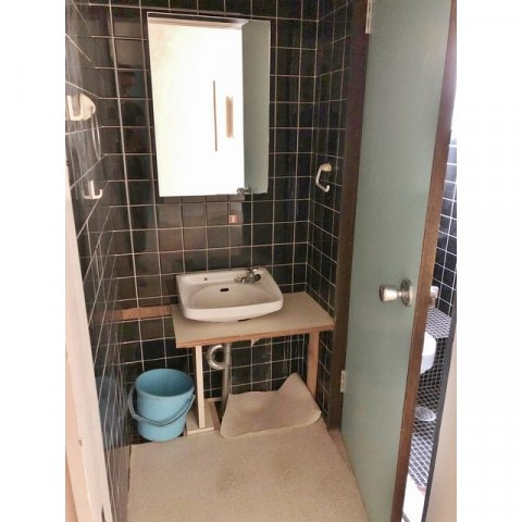 岐阜市金園町８丁目の店舗一部の洗面所