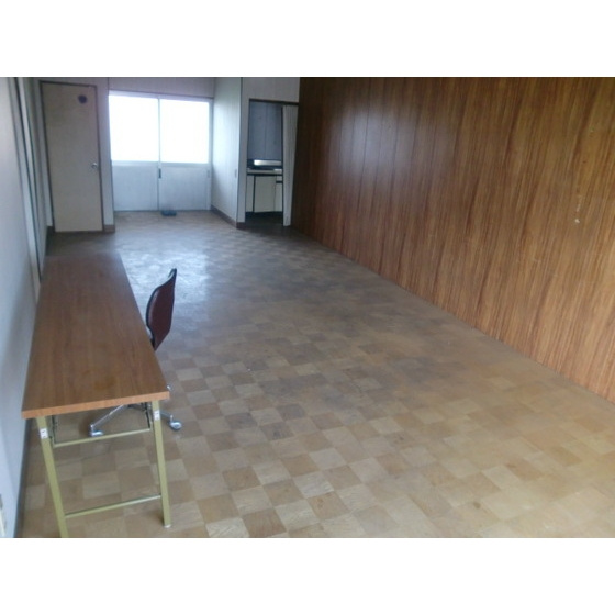 旦島中町市川アパートの内装