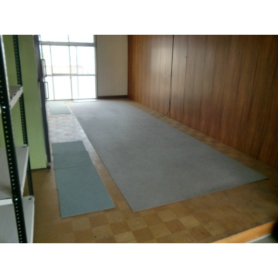 旦島中町市川アパートの内装