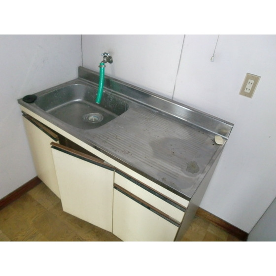 旦島中町市川アパートの内装