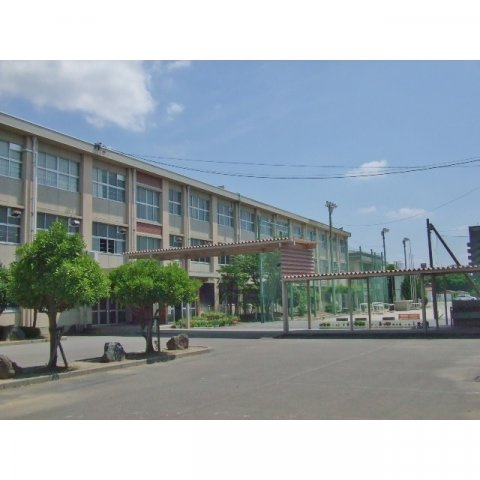 岐阜市茜部中島１丁目の店舗事務所の周辺|加納中学校