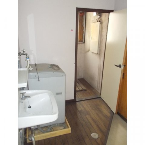 岐阜市梅ケ枝町３丁目の住宅付店舗一部の洗面所|3階　洗面