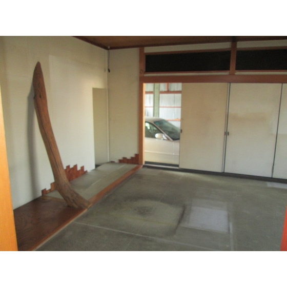 各務原市蘇原青雲町３丁目の事務所の内装