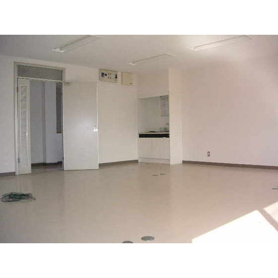 岐阜市端詰町の事務所の内装