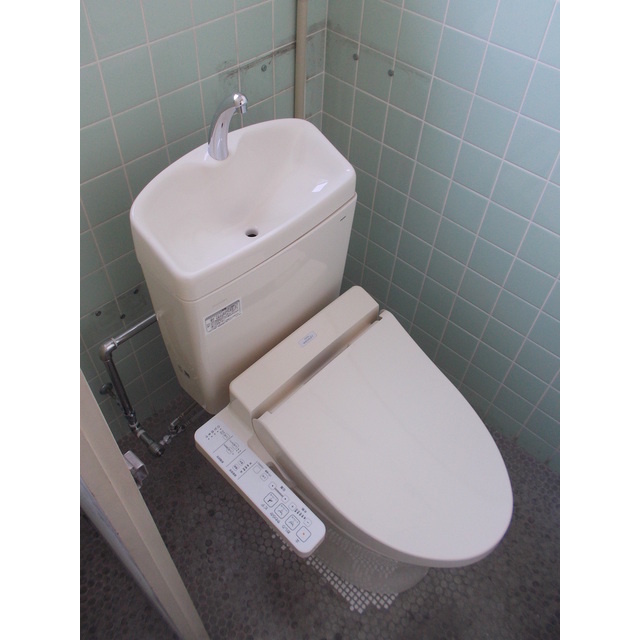 岐阜市入舟町１丁目の事務所のトイレ