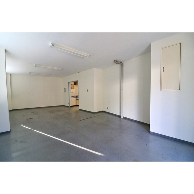 岐阜市魚屋町の事務所の内装