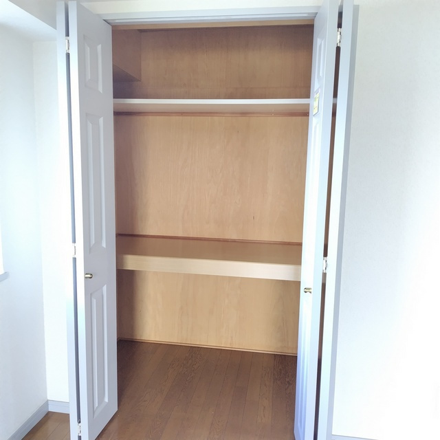 ラカーサ　アルタの収納|北洋室　６．５帖