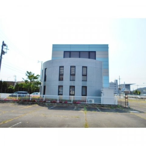 岐阜市北一色３丁目の事務所の駐車場