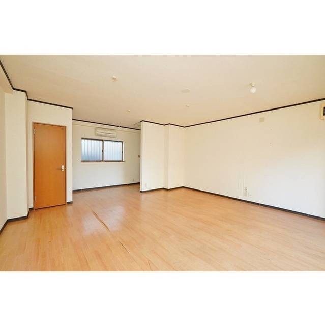 岐阜市西野町５丁目の事務所の内装