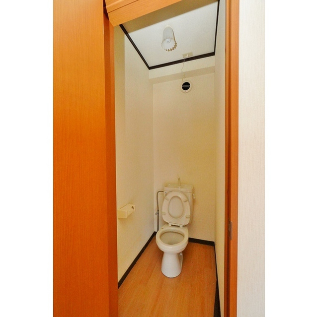 岐阜市西野町５丁目の事務所のトイレ