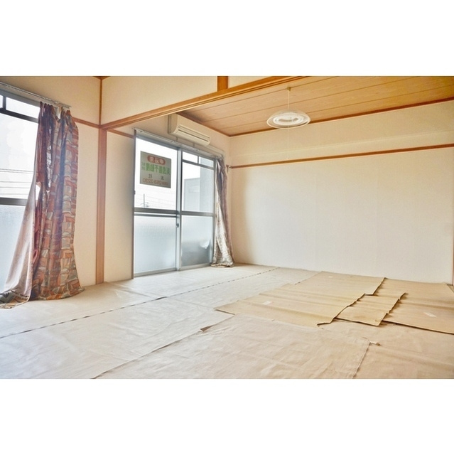 笠井ビルの居間・リビング|和室６帖、和室６帖
