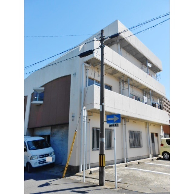 早苗第一ビルの外観