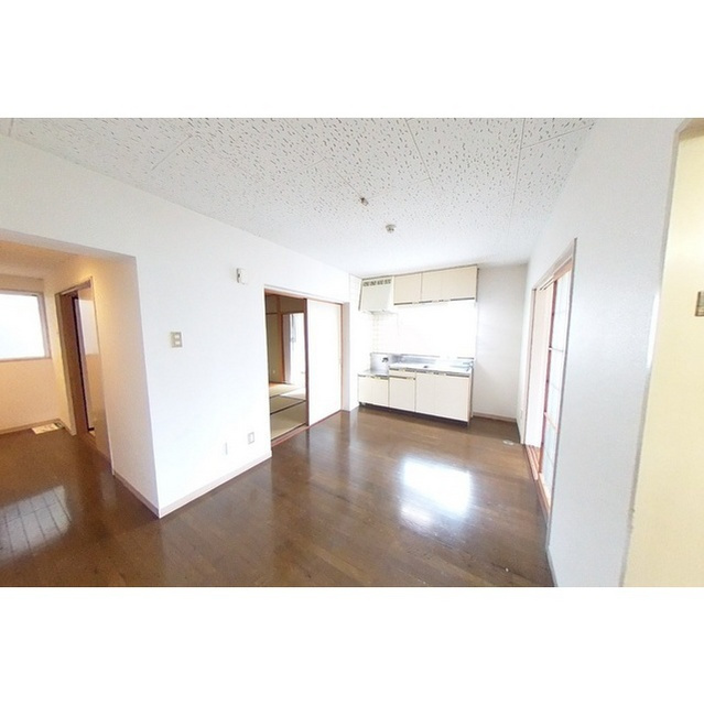 第２サンハイツ戸崎の居間・リビング