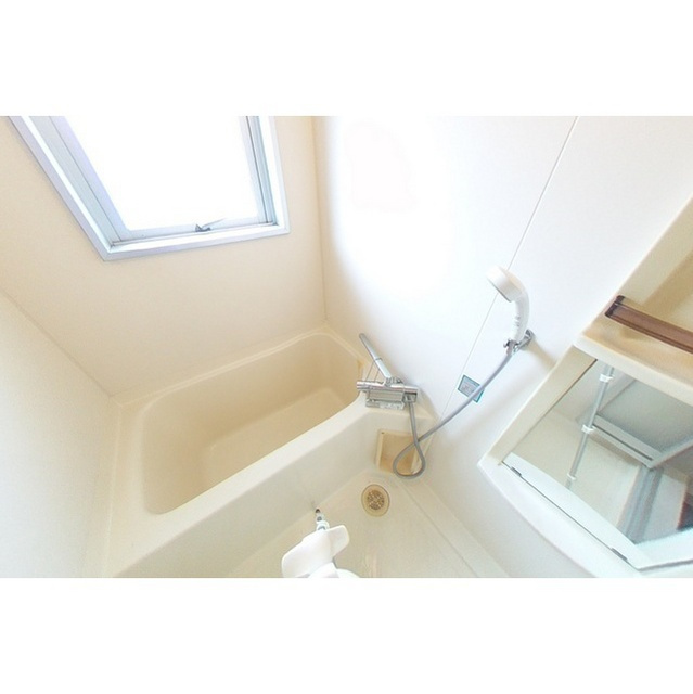 第２サンハイツ戸崎の浴室