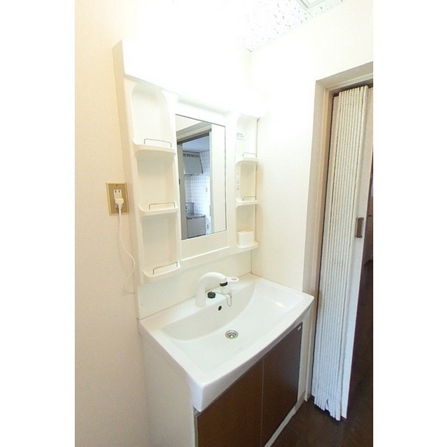 第２サンハイツ戸崎の洗面所