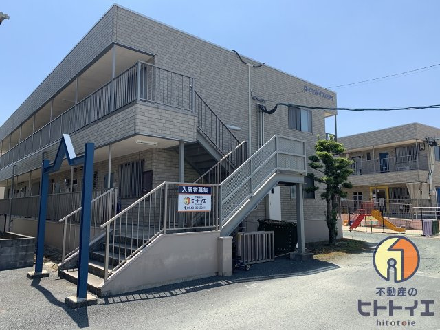 ロイヤルイズミP1の外観