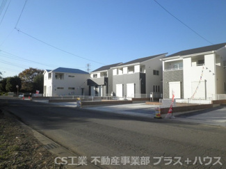 【前面道路含む現地写真】 | 前面道路含む現地写真です