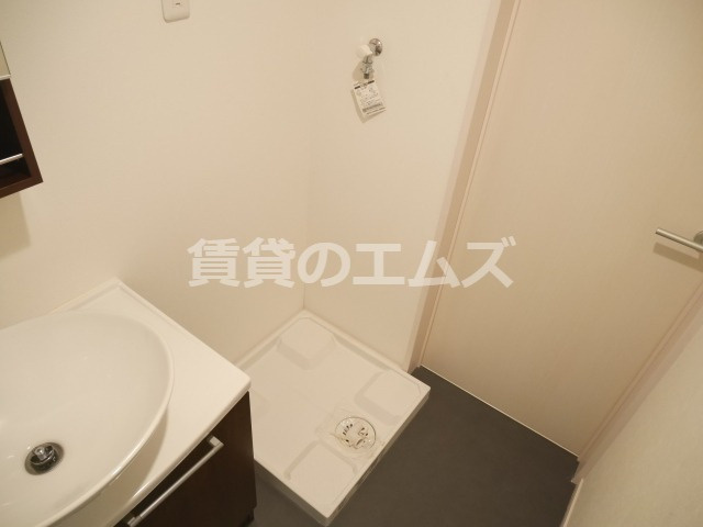 【設備】 | Ｄｅａｒ　Ｃｏｕｒｔ　Ｋ | Ｄｅａｒ　Ｃｏｕｒｔ　Ｋの室内洗濯機置き場
