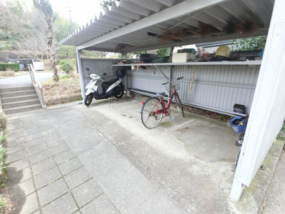 【その他共用部分】 | 竹山団地3206号棟 | バイク置場です。