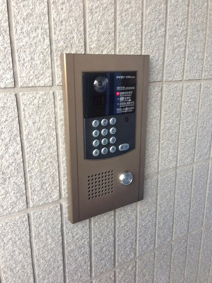 【その他共用部分】 | 横浜星の丘ビューシティA棟 | オートロック付。
セキュリティ面も安心ですね。