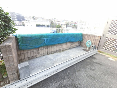 【その他共用部分】 | グランシティ三ツ沢公園 | ごみ置き場です。
敷地内にあるのでゴミ出しが楽ちんです。