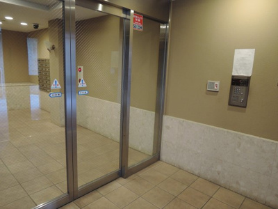 【その他共用部分】 | アークプラザ寺尾台 | 防犯面でも安心のオートロック付。
