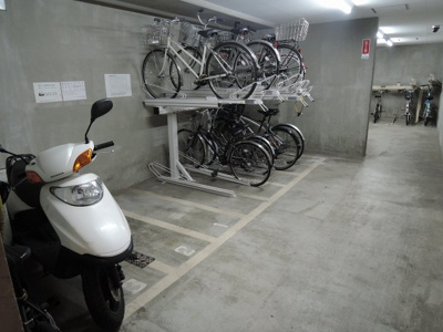 【その他共用部分】 | アークプラザ寺尾台 | 駐輪場・バイク置場