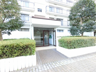 【エントランス】 | パークシティ金沢八景C棟 | エントランスです。
日勤管理できれいに保たれています。