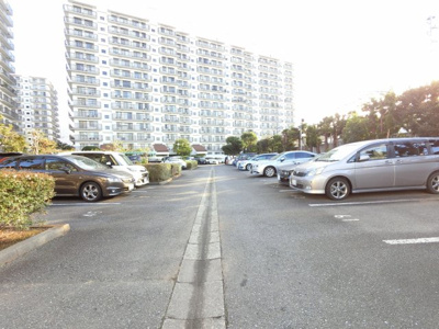 【駐車場】 | パークシティ金沢八景C棟 | 駐車場です。
お車をお持ちの方も安心です。