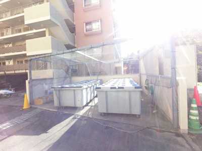 【その他共用部分】 | シティ能見台つどいの街五番館 | ゴミ置き場です。
敷地内にあるので安心です。