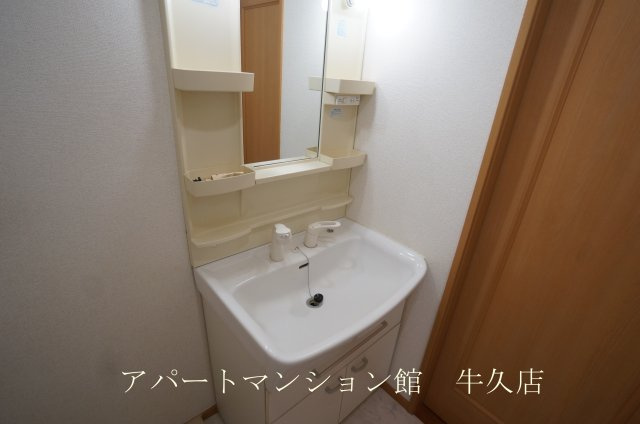 プルミエールクラスⅢAの独立洗面台