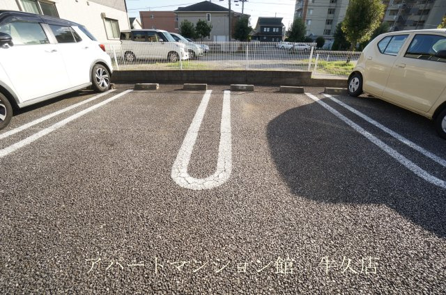 プルミエールクラスⅢAの駐車場
