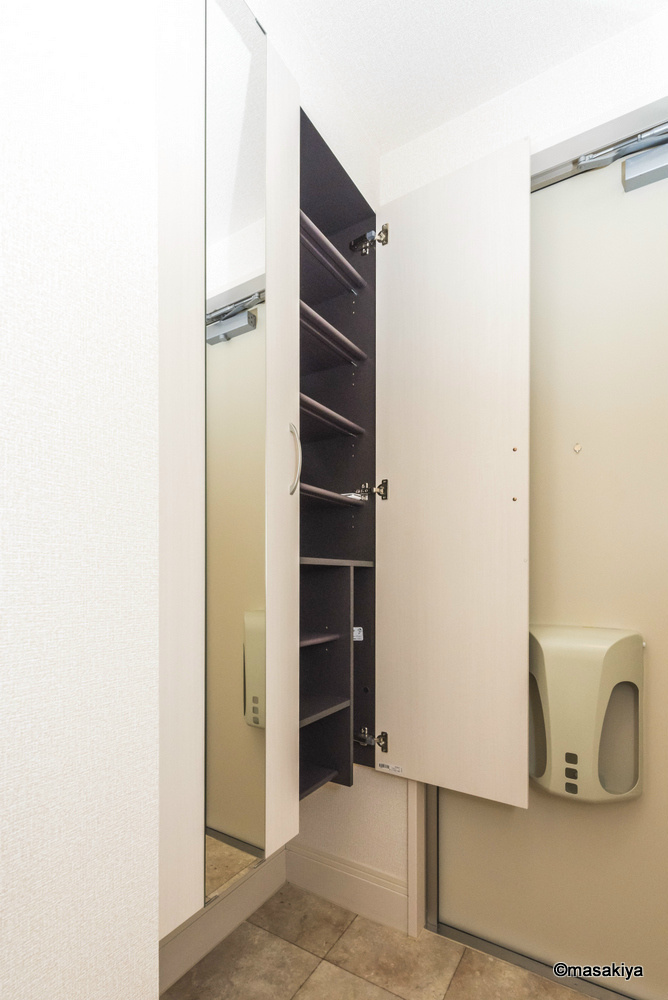 IRシンシアⅡの玄関|下駄箱