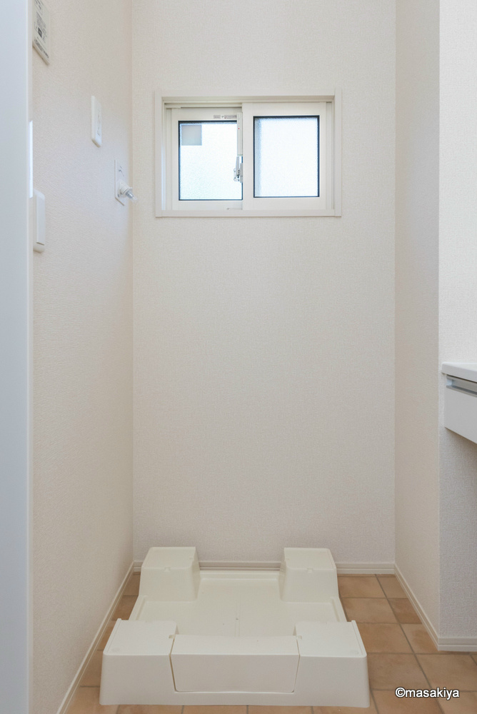 IRシンシアⅡの洗面所|室内洗濯機置き場