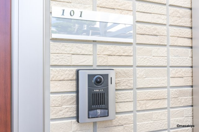 IRシンシアⅡのエントランス|TVモニターフォン
