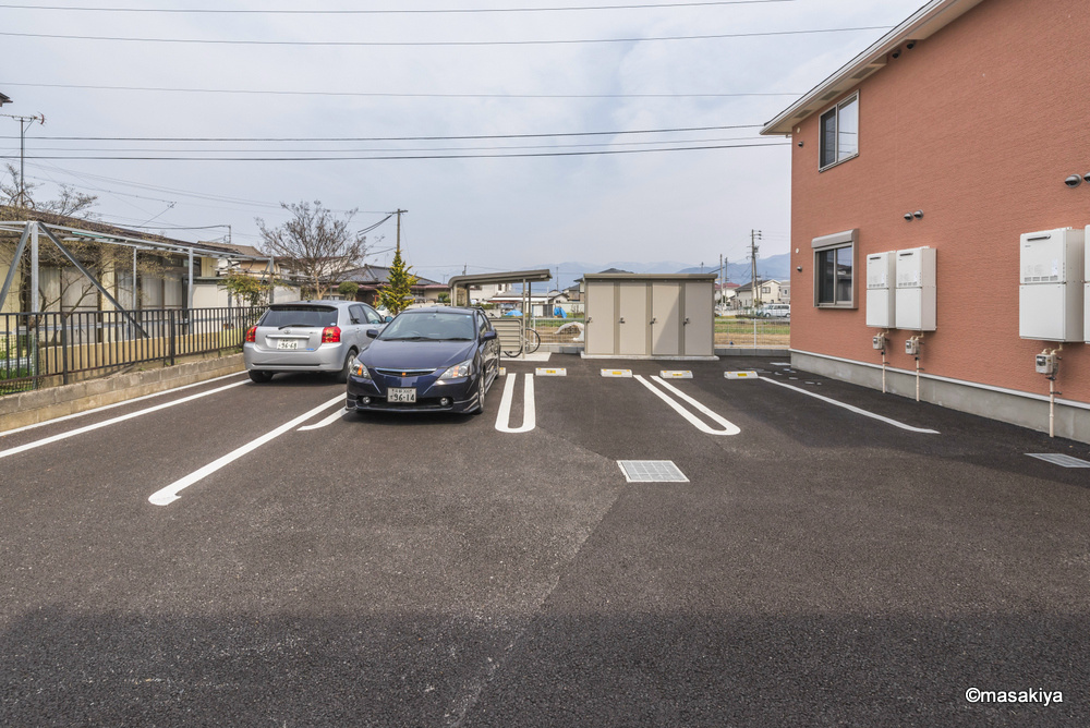 スパーブＫの駐車場