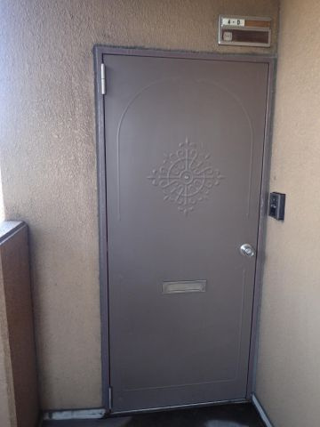 第二新海マンションのエントランス