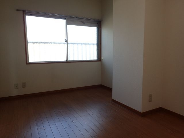 第二新海マンションの子供部屋