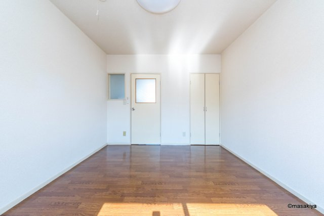 アバンダントハイツの居間・リビング