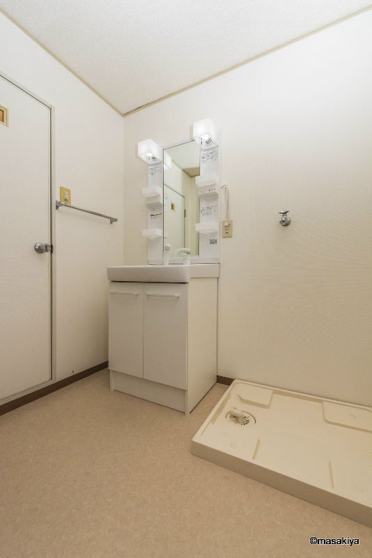 セジュール8たなかの洗面所|洗面・脱衣　シャンプードレッサー付き。