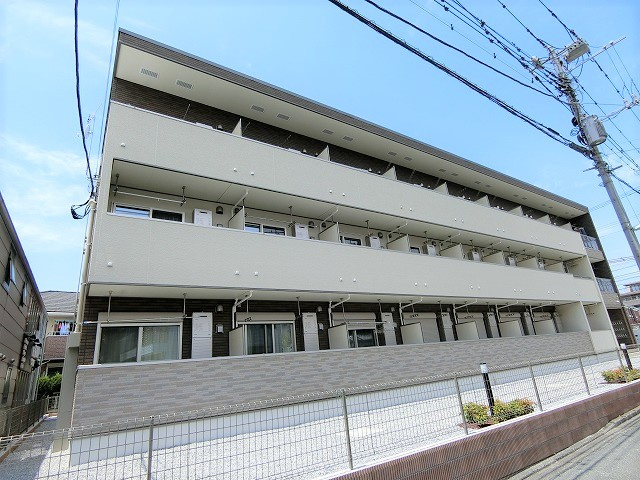 フォンターナ・ソーレの外観