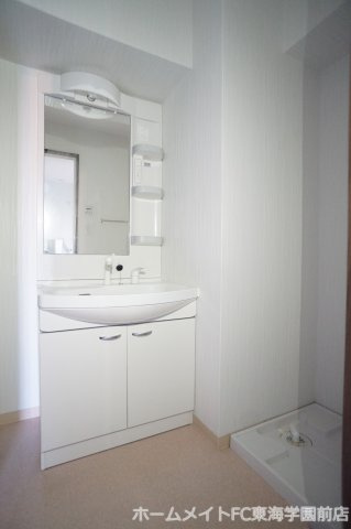 熊本市中央区新屋敷２丁目の賃貸マンションの洗面所