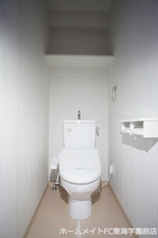 熊本市中央区新屋敷２丁目の賃貸マンションのトイレ