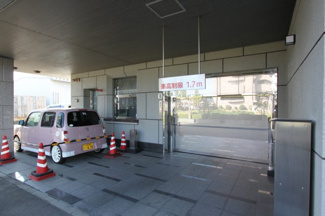 【駐車場】