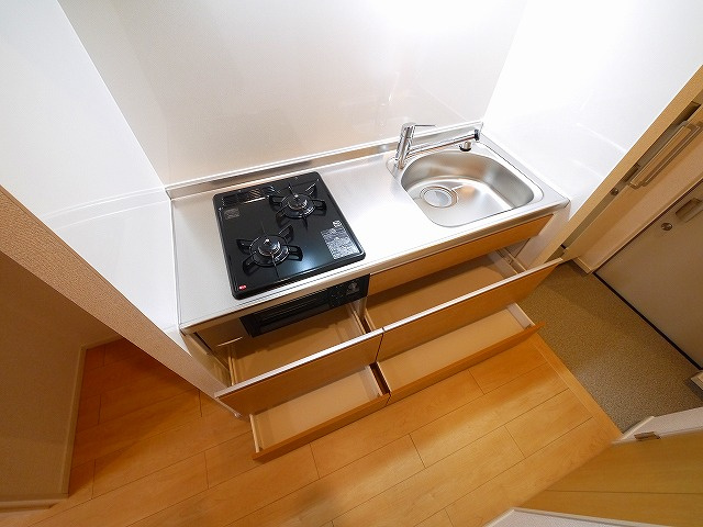 サンセレノ　トレのキッチン|コンパクトなキッチンで掃除もラクラク