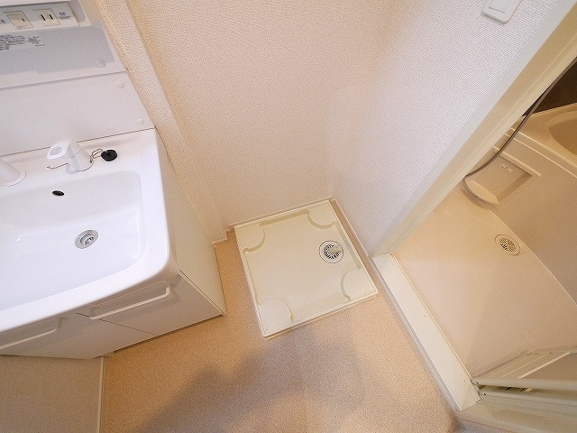 サンセレノ　トレの洗面所|脱衣スペースもあります