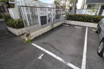 【駐車場】 | エバーグリーン豊中上野西