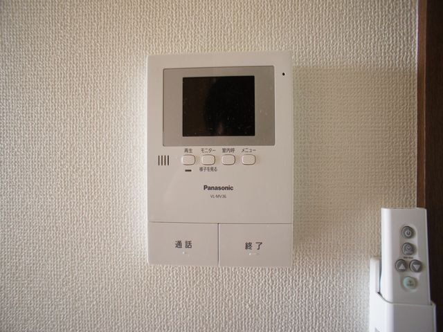 【セキュリティ】 | シェルルあずま | 訪問者の確認ができるTVドアホン付きです♪