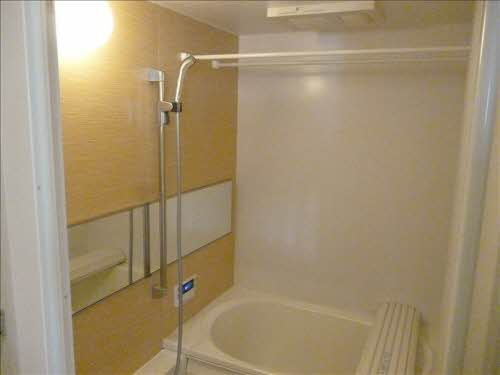 ベルジュルネの浴室