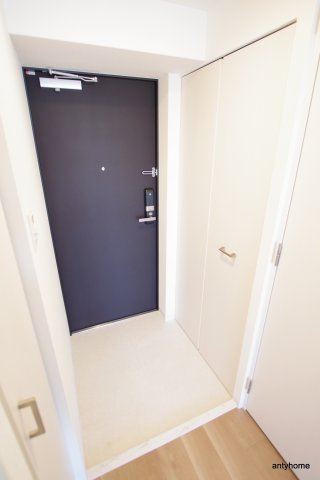 エスリード難波ザ・ゲート　仲介手数料無料の玄関